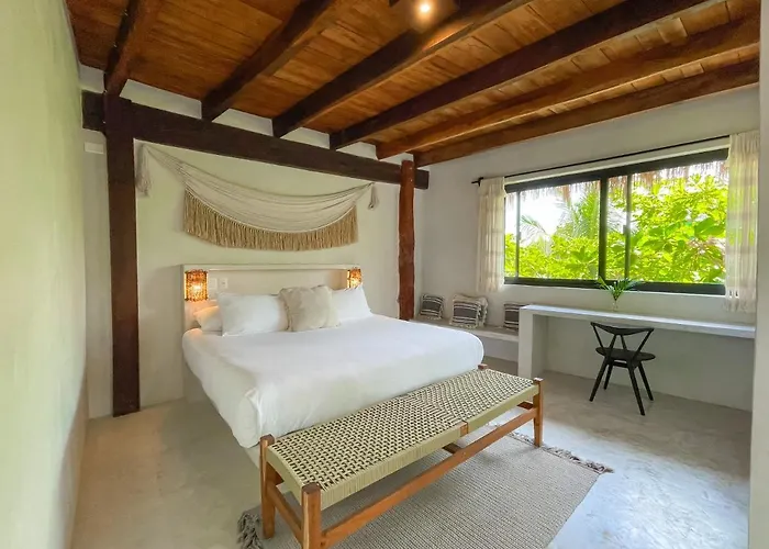 Amansala Hotel 4*