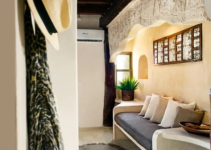 Hotel Amansala
